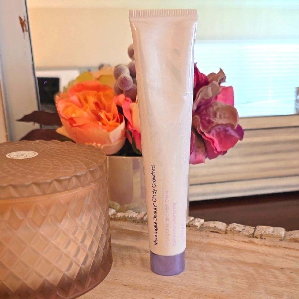 Meaningful Beauty Chest And Neck Cream